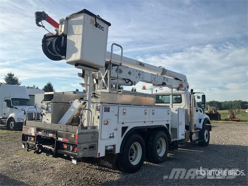 International Altec AA55E 56 ft on International 7500 6x4 Bucke Avtokošare