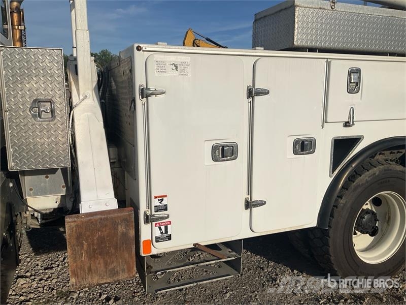 International Altec AA55E 56 ft on International 7500 6x4 Bucke Avtokošare