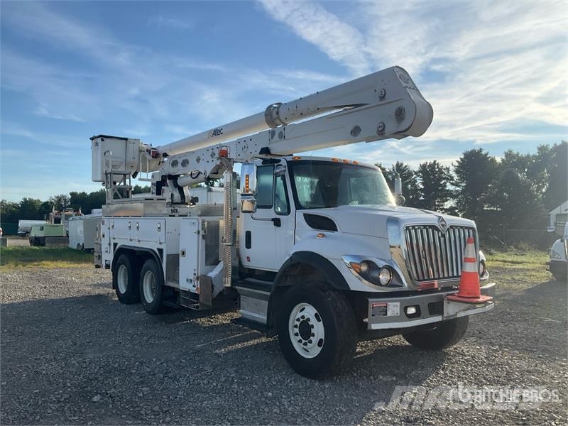 International Altec AA55E 56 ft on International 7500 6x4 Bucke Avtokošare