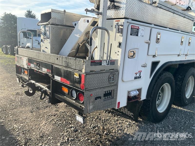 International Altec AA55E 56 ft on International 7500 6x4 Bucke Avtokošare