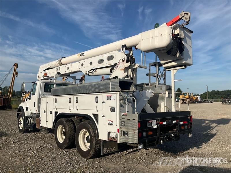 International Altec AA55E 56 ft on International 7500 6x4 Bucke Avtokošare