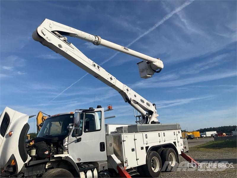 International Altec AA55E 56 ft on International 7500 6x4 Bucke Avtokošare
