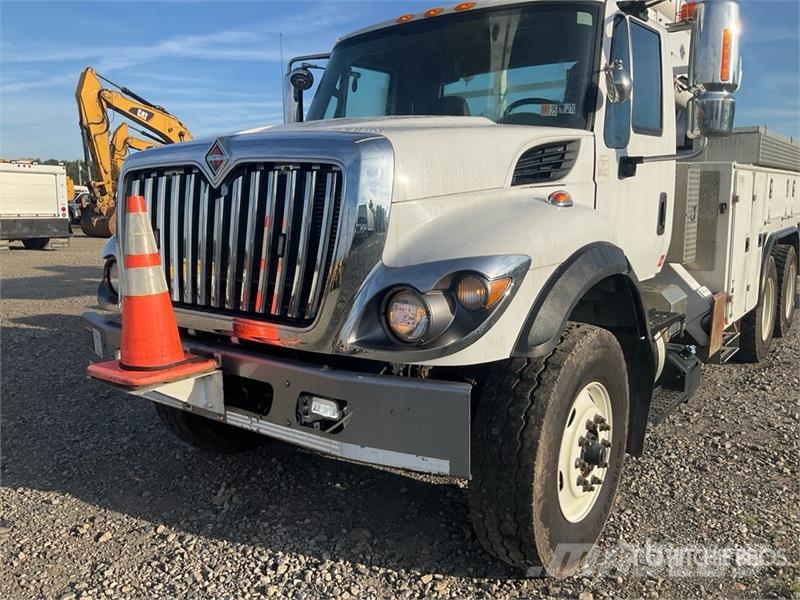 International Altec AA55E 56 ft on International 7500 6x4 Bucke Avtokošare