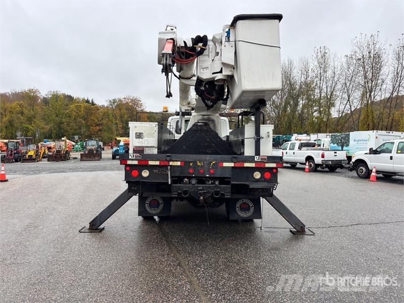 International AM855 55 ft on International 4300 4x2 Bucket Truck Автовишки на базі вантажівки