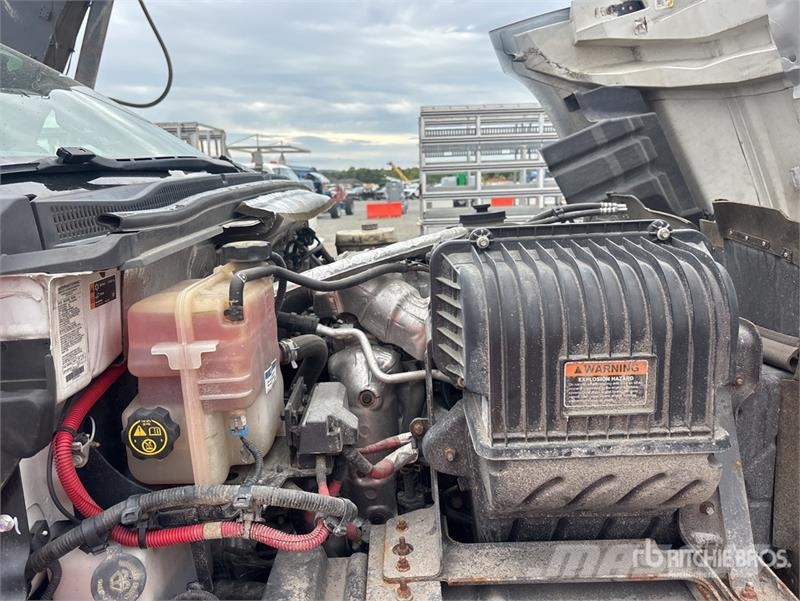 International CV515 4x4 Service Truck Kommunalt / generelt kjøretøy