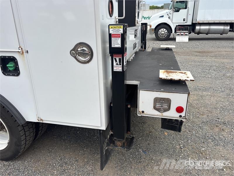 International CV515 4x4 Service Truck Kommunalt / generelt kjøretøy