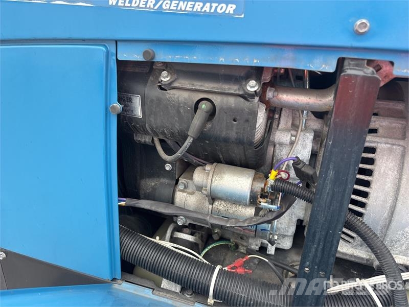 International CV515 4x4 Service Truck Kommunalt / generelt kjøretøy