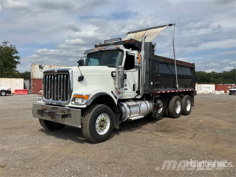 International HX520 Tri/A Dump Truck Kipper
