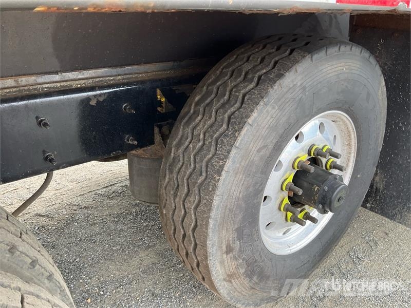 International HX520 Tri/A Dump Truck Kipper