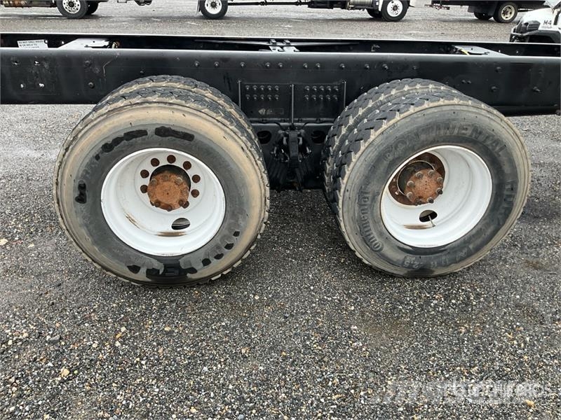International HX620 6x4 Cab and Chassis Cabins and interior