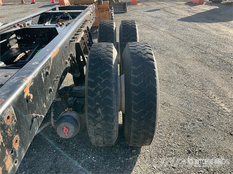 International HX620 6x4 Cab and Chassis Cabins and interior