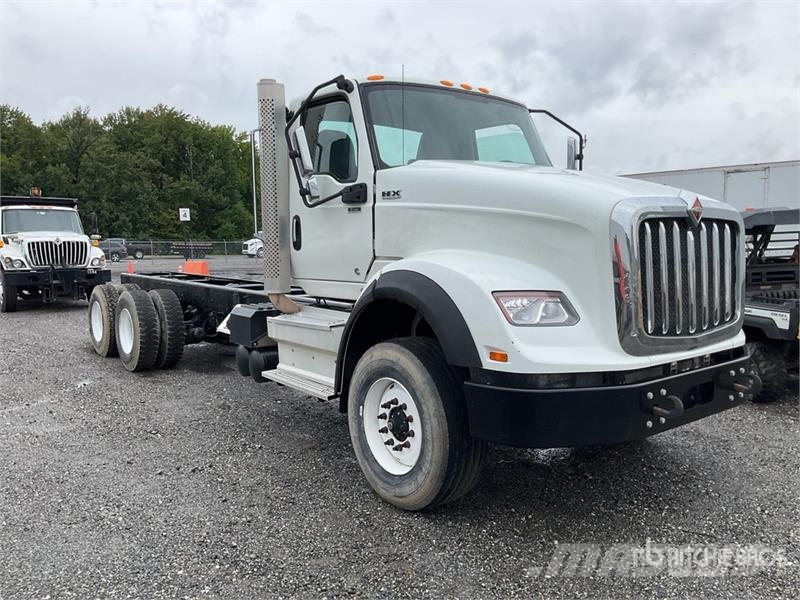 International HX620 6x4 Cab and Chassis Cabins and interior