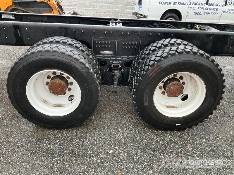 International HX620 6x4 Cab and Chassis Kabine i unutrašnjost
