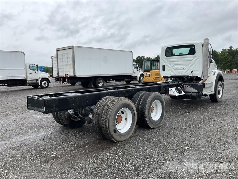 International HX620 6x4 Cab and Chassis Cabins and interior