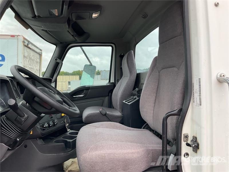 International HX620 6x4 Cab and Chassis Cabins and interior