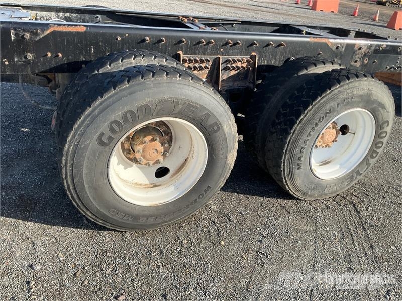 International HX620 6x4 Cab and Chassis Cabins and interior