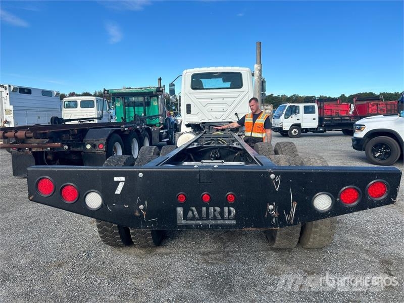 International HX620 SBA 6x4 Cab and Chassis (Inoperable) Ohjaamot ja sisustat