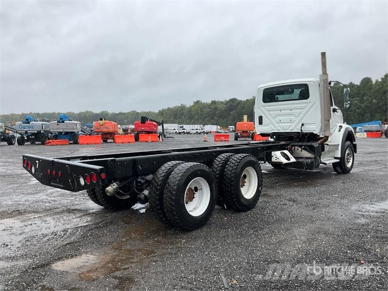 International HX620 SBA 6x4 Cab and Chassis Cabins and interior