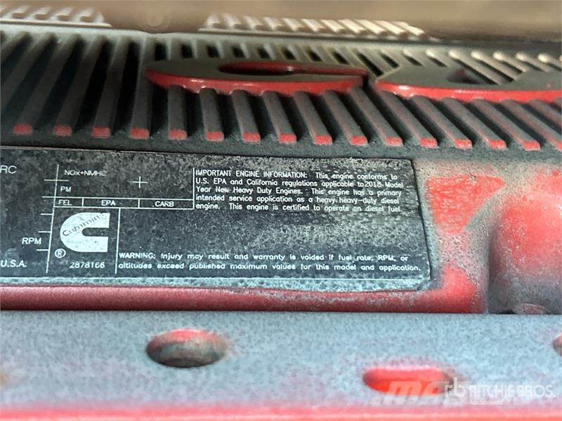 International LT625 Седельные тягачи