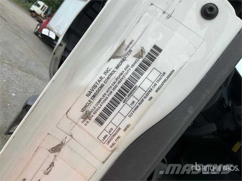 International LT625 Седельные тягачи