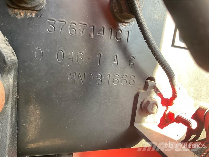 International LT625 6x4 T/A Day Cab Truck Tractor Trekkvogner