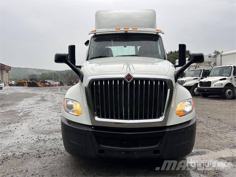 International LT625 6x4 T/A Day Cab Truck Tractor Prime Movers