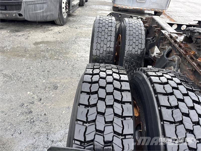 International LT625 6x4 T/A Day Cab Truck Tractor Prime Movers
