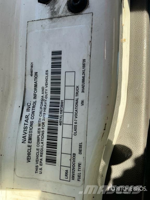 International MV 607 4x2 Van Truck (Inoperable) Camiones caja cerrada