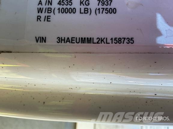 International MV 607 4x2 Van Truck (Inoperable) Camiones caja cerrada