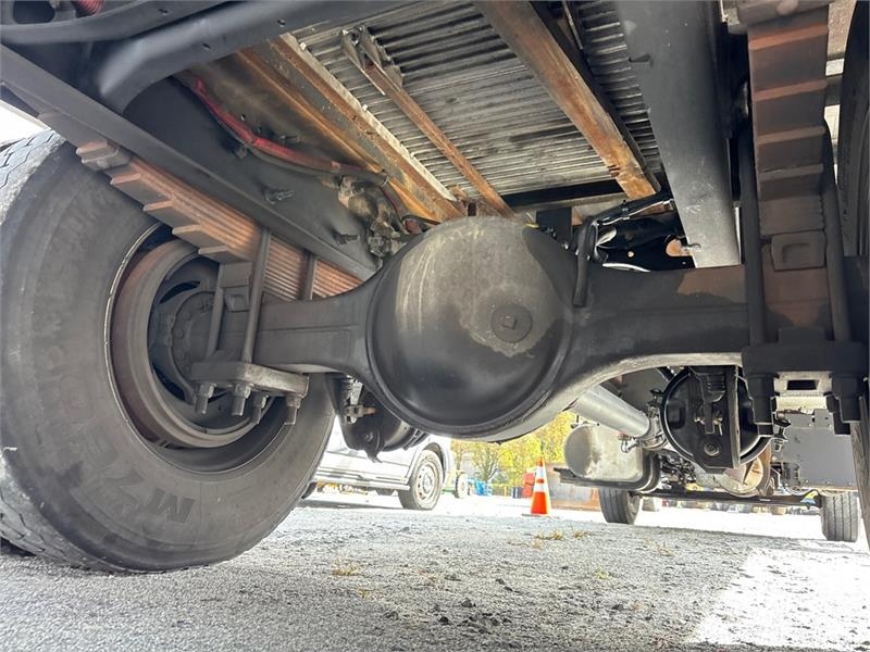 International MV607 4x2 Van Truck Camiones con caja de remolque