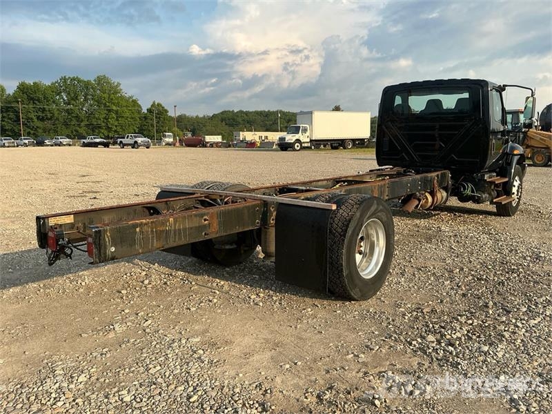 International MV607 4x2 Cab and Chassis Кабини