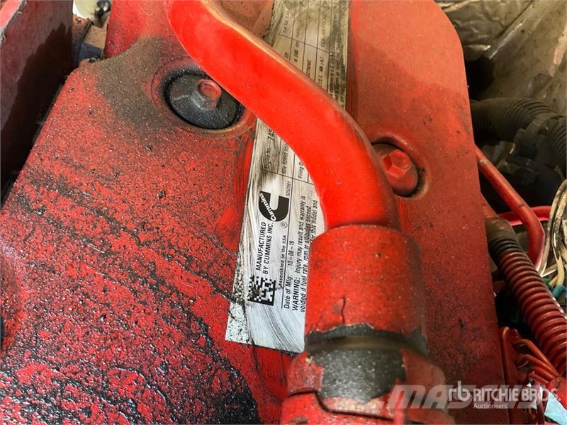 International MV607 4x2 Van Truck (Inoperable) Грузовики-Фургоны