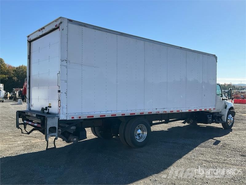 International MV607 4x2 Van Truck 貨箱式卡車