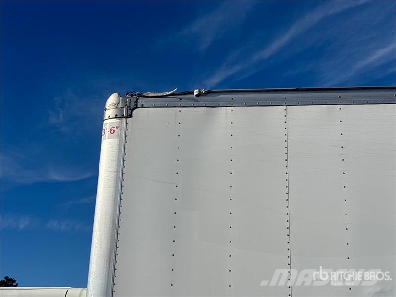 International MV607 4x2 Van Truck Φορτηγά Κόφα