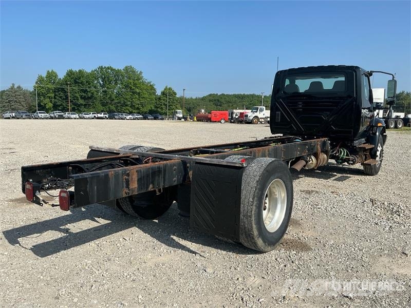 International MV607 4x2 Cab and Chassis Кабини