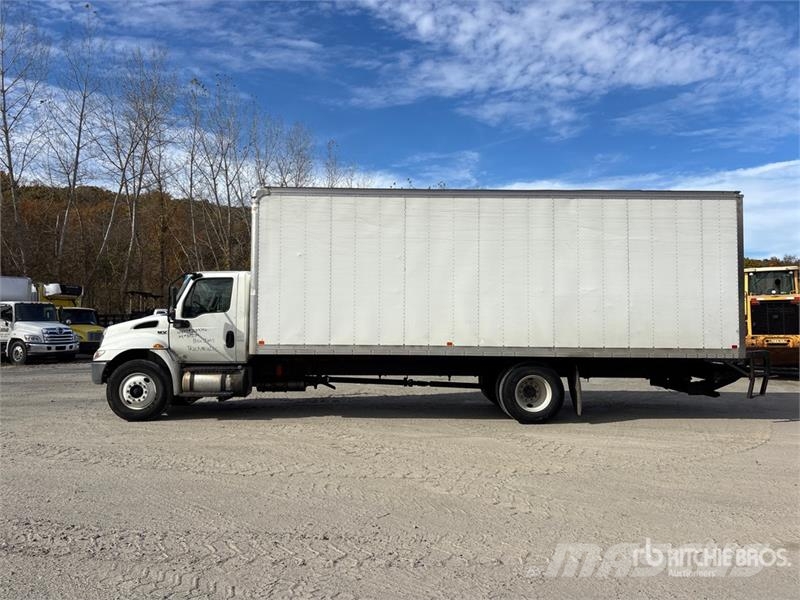 International MV607 4x2 Van Truck Camiones con caja de remolque