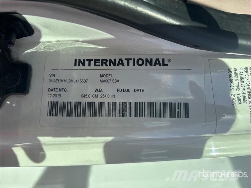 International MV607 4x2 Van Truck Φορτηγά Κόφα
