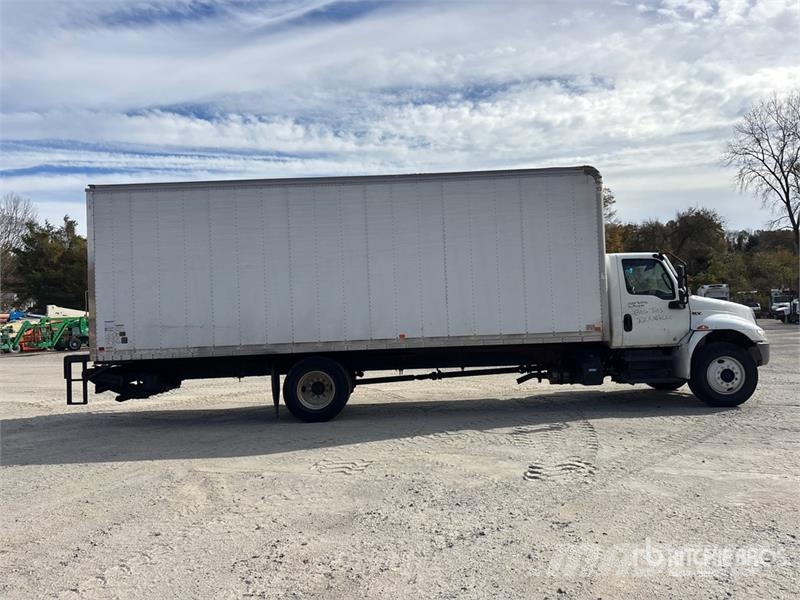 International MV607 4x2 Van Truck Camiones con caja de remolque