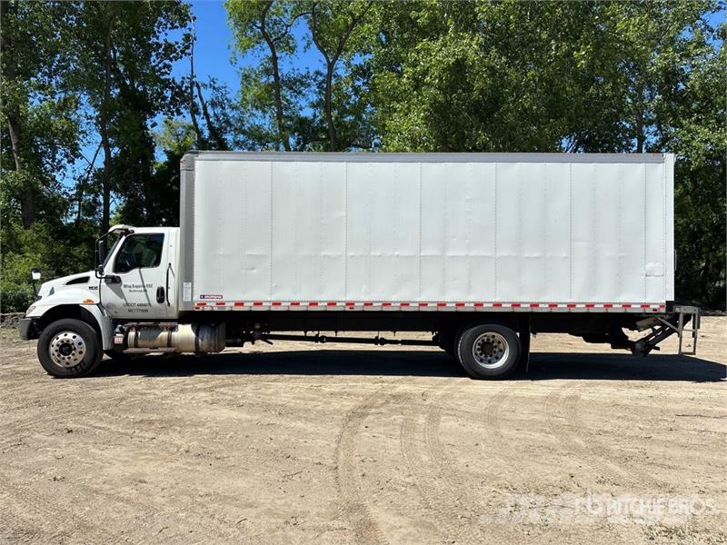 International MV607 4x2 Van Truck Bakwagens met gesloten opbouw