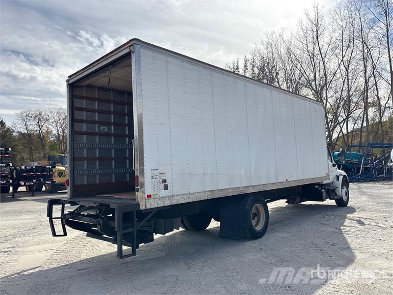 International MV607 4x2 Van Truck Camiones con caja de remolque