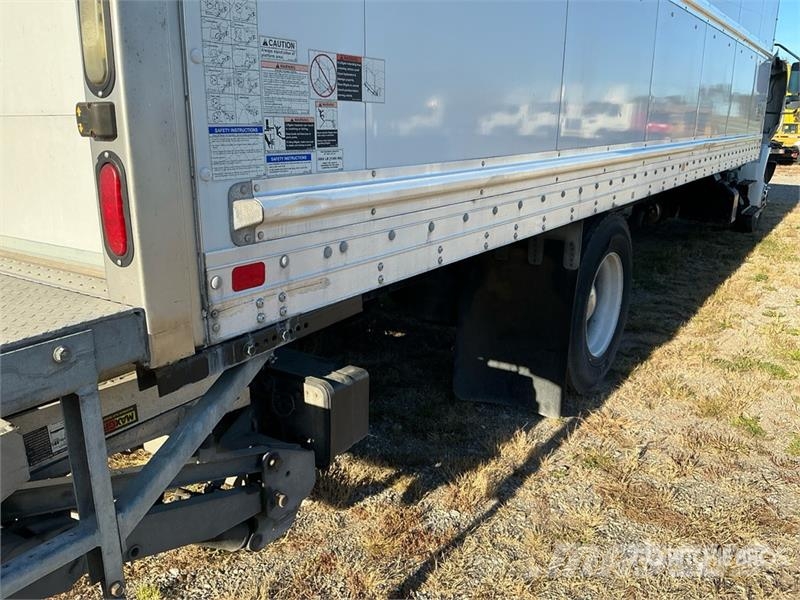 International MV607 4x2 Van Truck Autocamioane