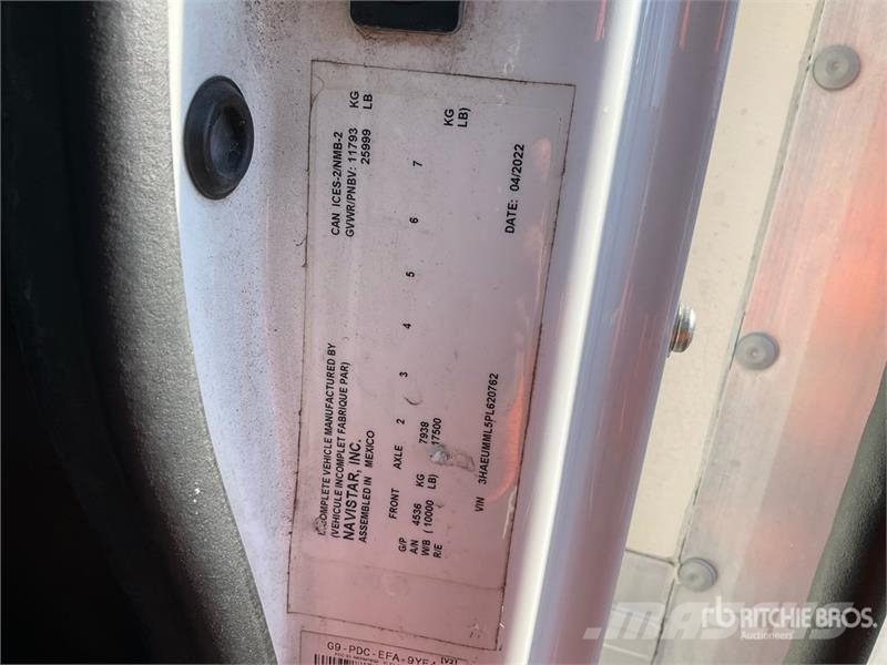 International MV607 4x2 Van Truck 貨箱式卡車