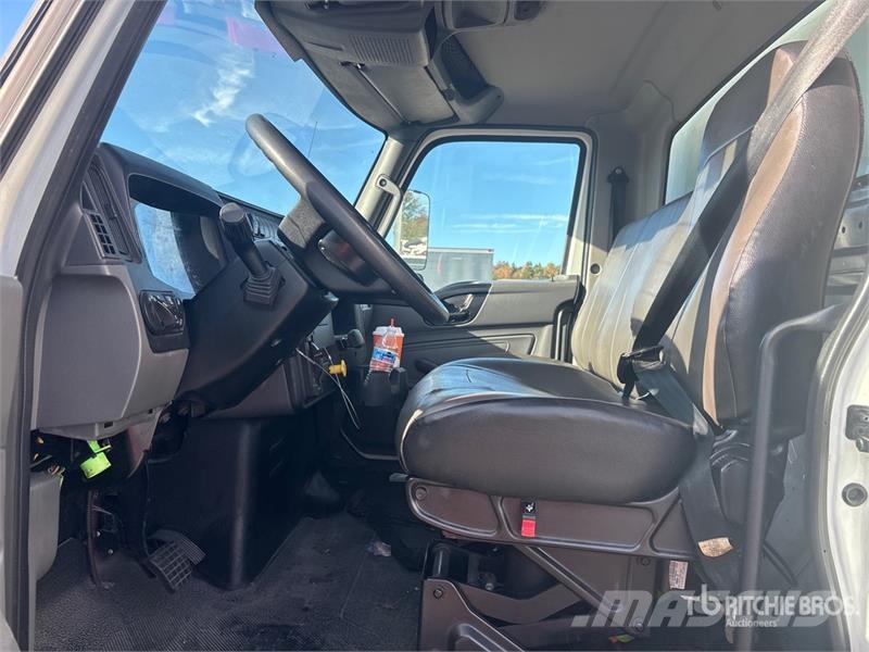 International MV607 4x2 Van Truck Φορτηγά Κόφα