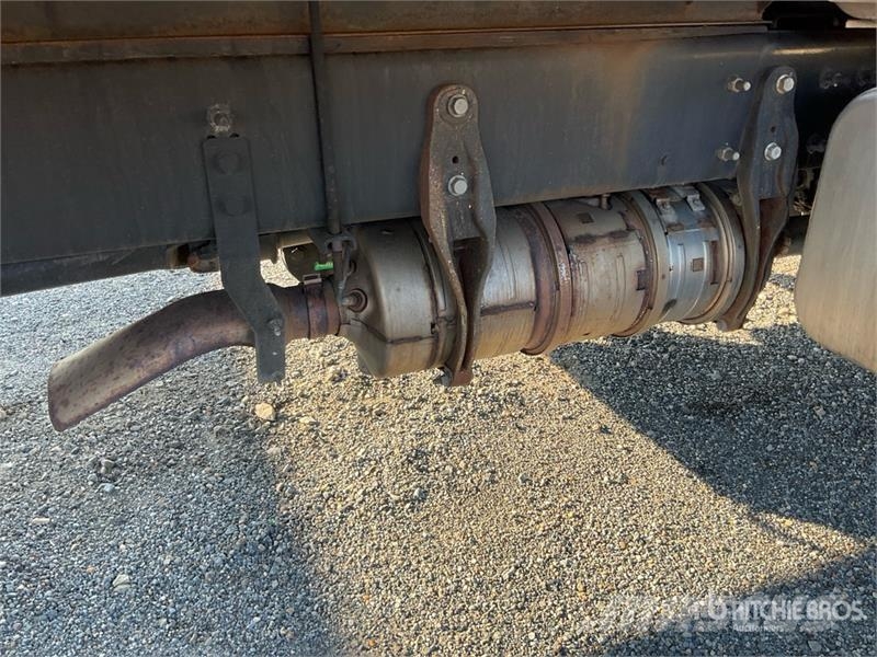 International MV607 4x2 Van Truck (Inoperable) Грузовики-Фургоны