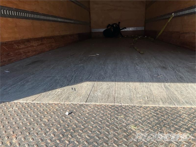 International MV607 4x2 Van Truck (Inoperable) Грузовики-Фургоны