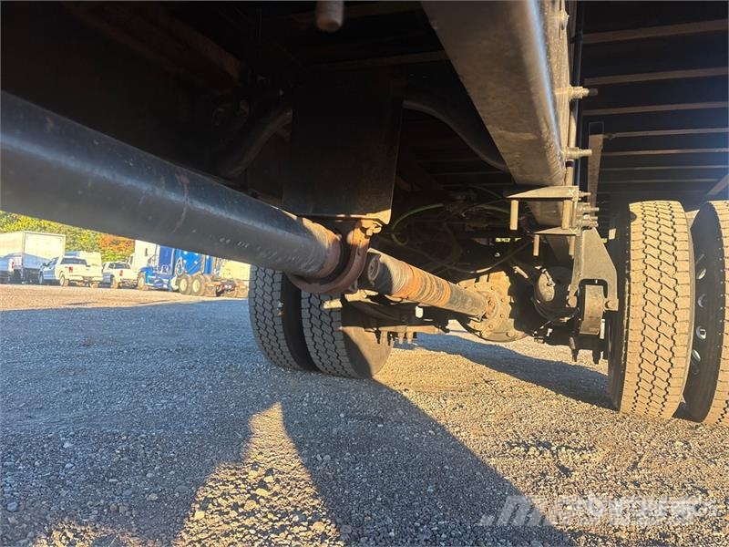 International MV607 4x2 Curtain Side Truck Φορτηγά Καρότσα - Κουρτίνα