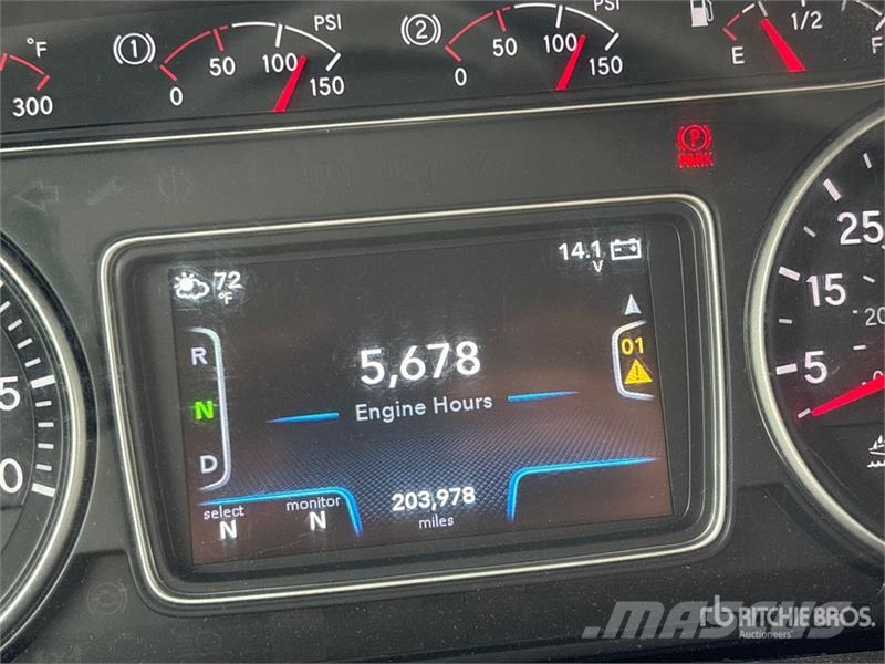 International MV607 4x2 Refrigerated Truck Temperature controlled trucks