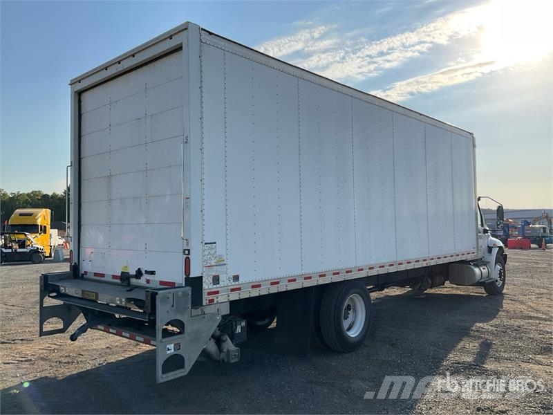 International MV607 4x2 Van Truck (Inoperable) Грузовики-Фургоны