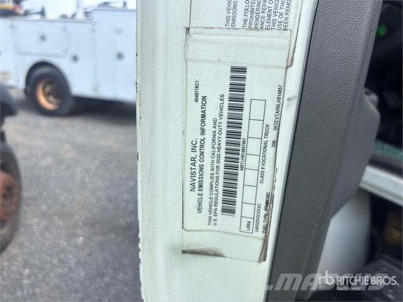 International MV607 6x4 Van Truck Sanduk kamioni