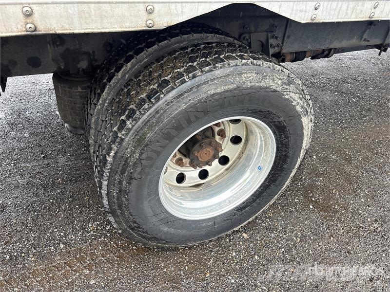 International MV607 SBA 4x2 Van Truck Kofferaufbau